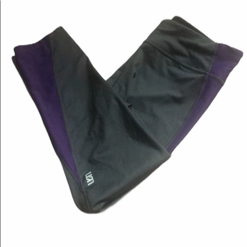 Small Compression Capri Leggings